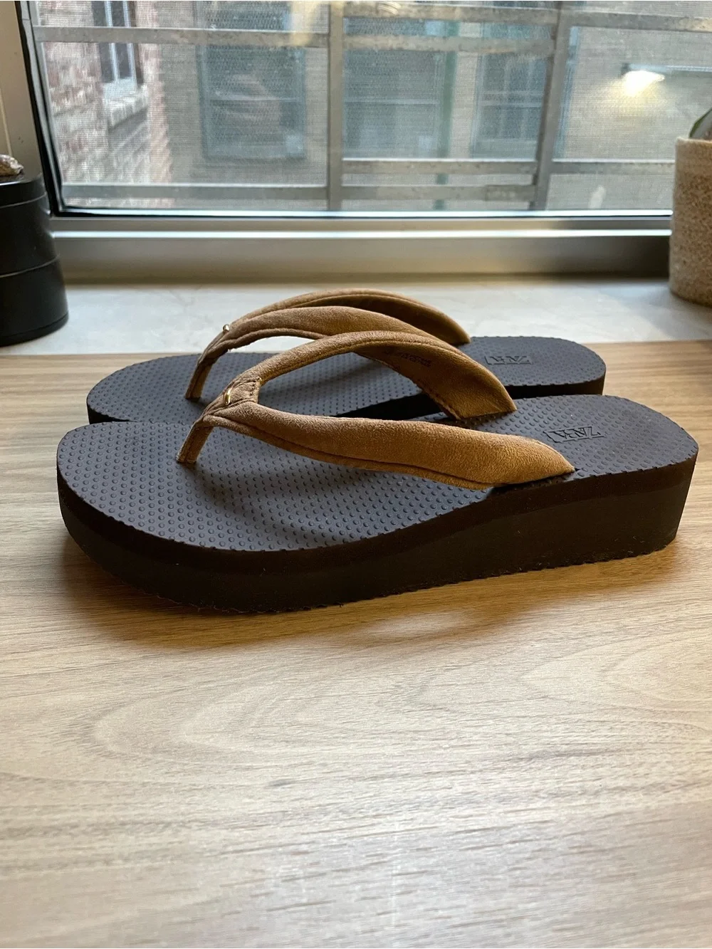 Zara Brown Suede-Style Flip Flop Sandals - Picture 2 of 3